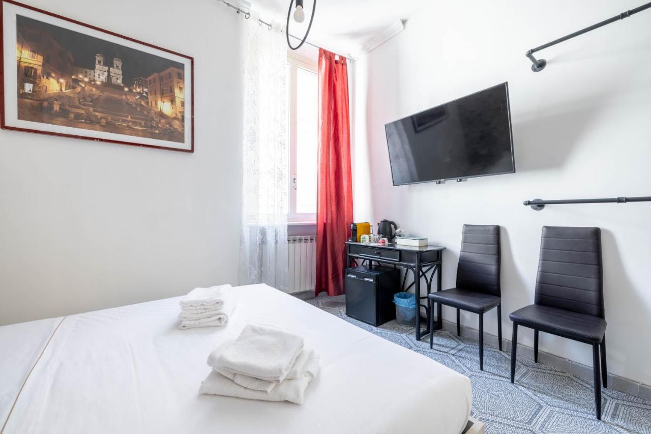 Vg Piazza Navona 5 Stelle Montecitorio Room Рим Екстер'єр фото