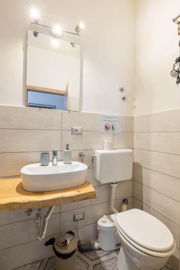 Vg Piazza Navona 5 Stelle Montecitorio Room Рим Екстер'єр фото
